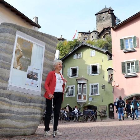 Zweizimmer-Wohnung Mit Schlossblick Chiusa Extérieur photo