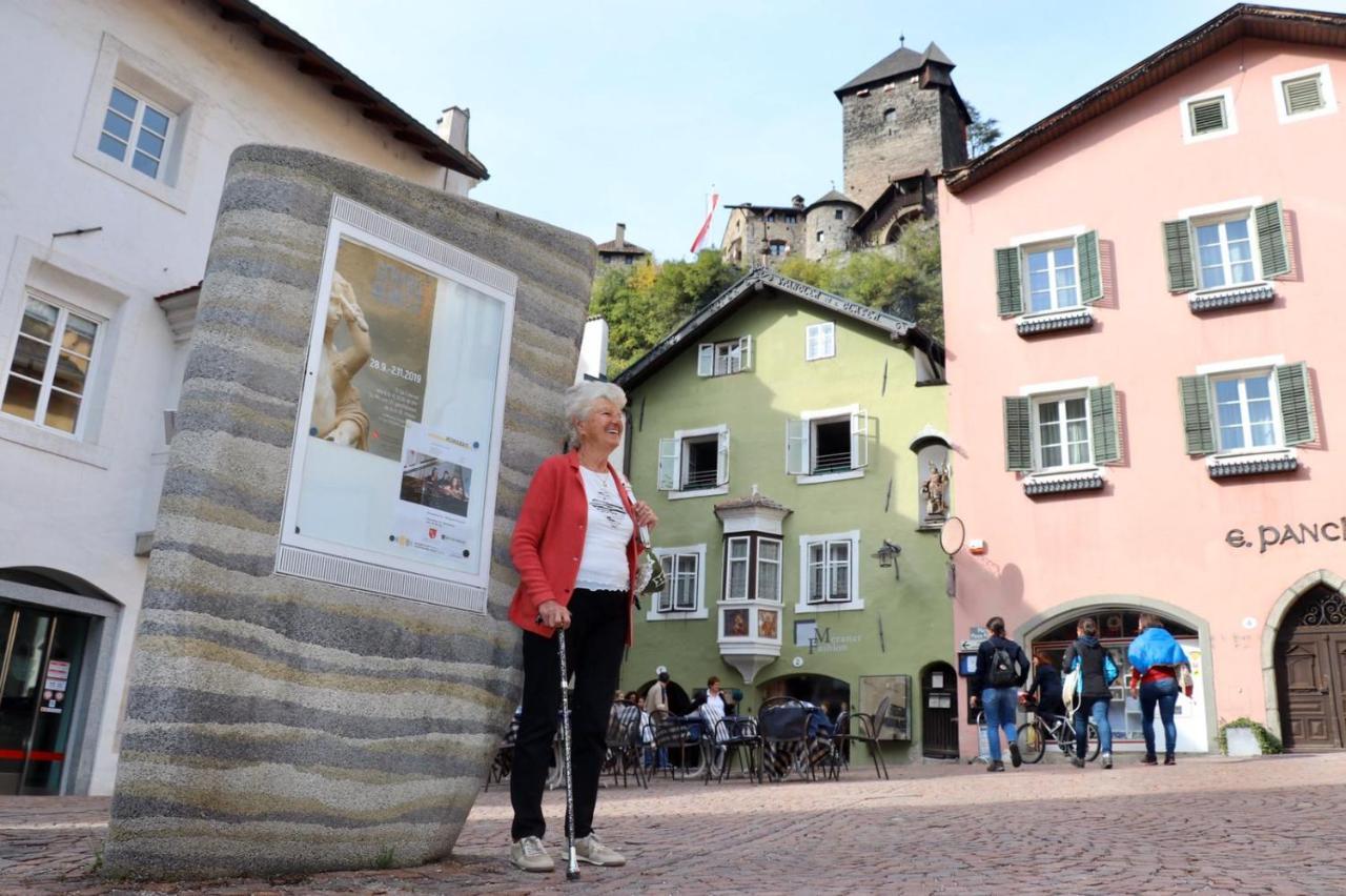 Zweizimmer-Wohnung Mit Schlossblick Chiusa Extérieur photo